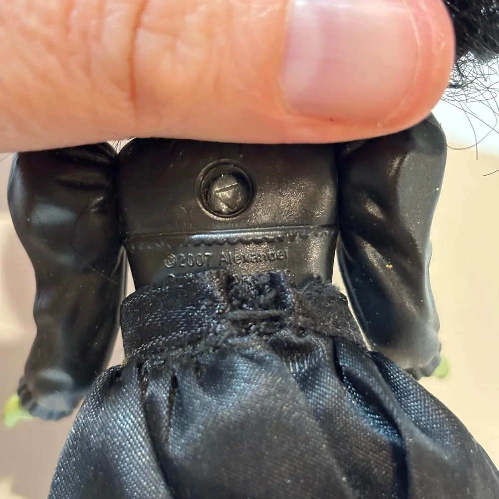 VTG Madam Alexander Wizard of Oz Collectible Dolls Set Plus The‎ Mad Hatter
